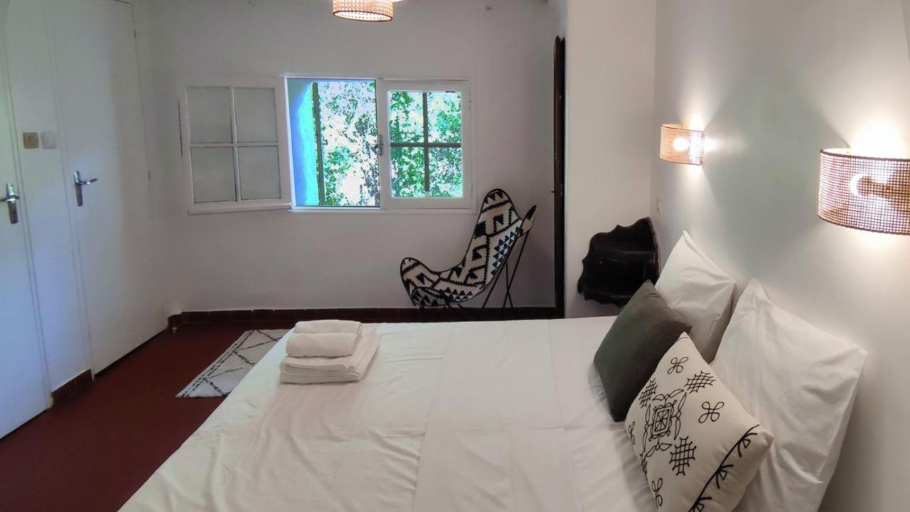 Logis Hotel & Restaurant Du Parc Gémenos Extérieur photo